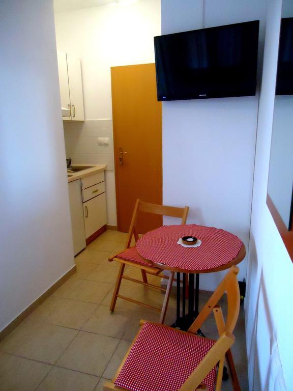 Apartments Mandic Tucepi Room photo